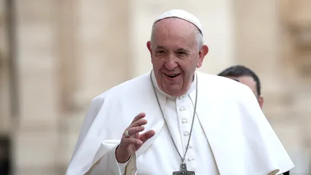 Papa Francisc cere respect pentru femei: „Geniul lor duce lumea înainte”
