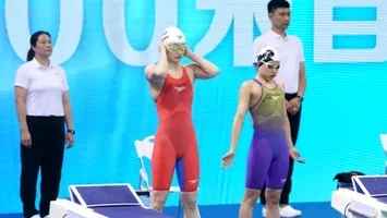 Senzația momentului: o sportivă de 12 ani sparge recorduri la Campionatele Mondiale de Natație