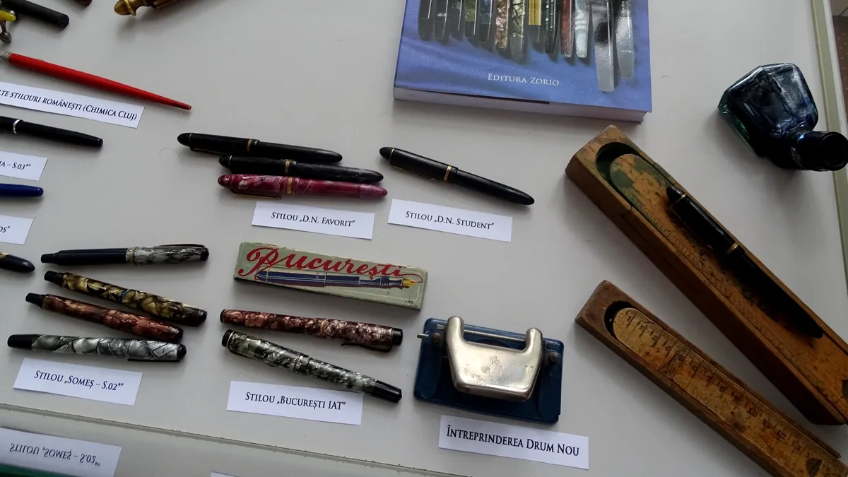 Exclusiv. Din dragoste pentru Măria Sa, Stiloul: „Istoria și Catalogul Stilourilor Românești” de Petre Crăciun (GALERIE FOTO)