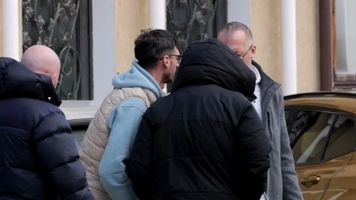 Dublu campion al României, dus în cătușe la Parchet