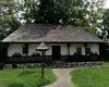 Statul și-a abandonat patrimoniul: 18 monumente istorice din Bran, la un pas de distrugere