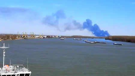 Norul de fum al incendiului din Ucraina, vizibil și România