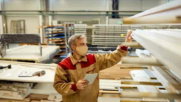 Un antreprenor turc construiește o nouă fabrică în România pentru a-și dubla afacerile