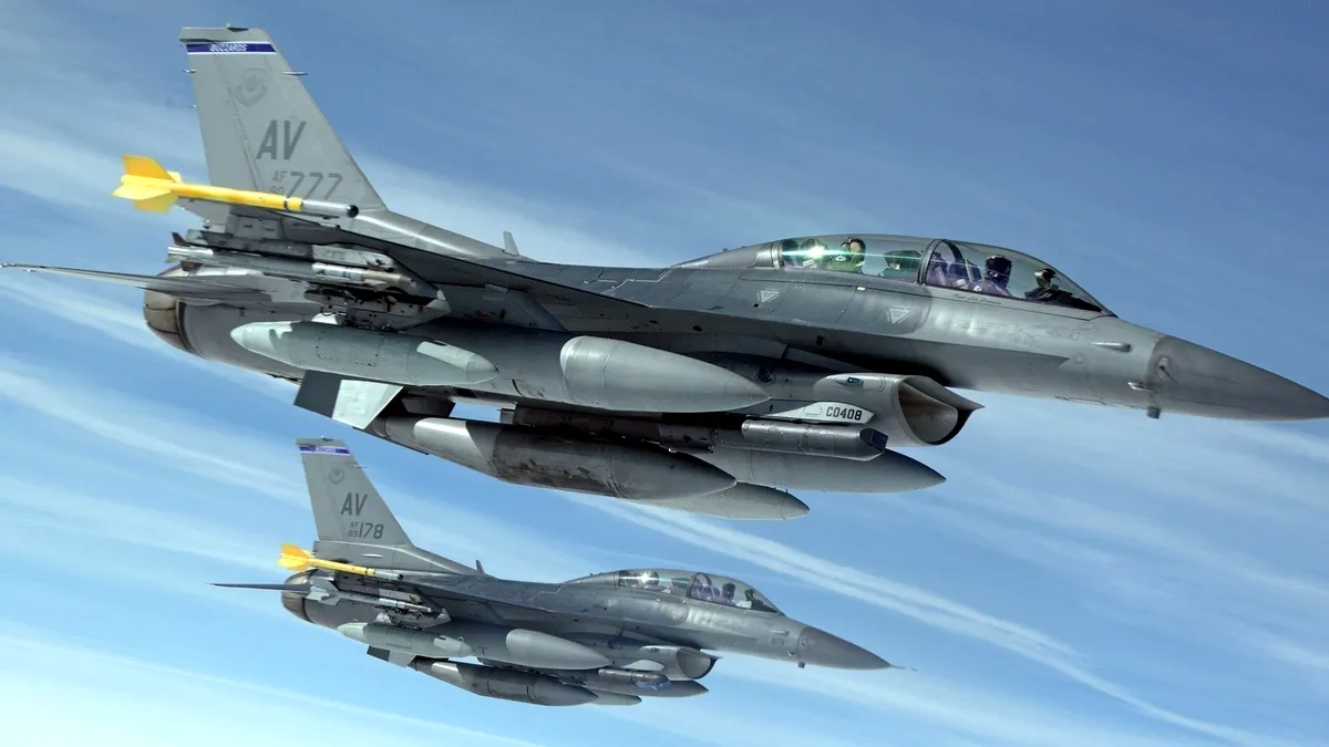 MApN a semnat contractul pentru achiziţia avioanelor F-16 de la norvegieni