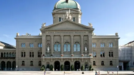 Elvețienii aprobă prin referendum introducerea unei taxe minime globale pe companii