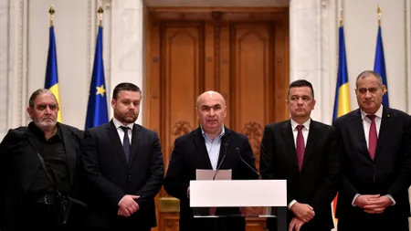 Politicienii au intrat în concediu. Multe reforme rămân pe masa de lucru, la fel și scandalurile din Coaliție