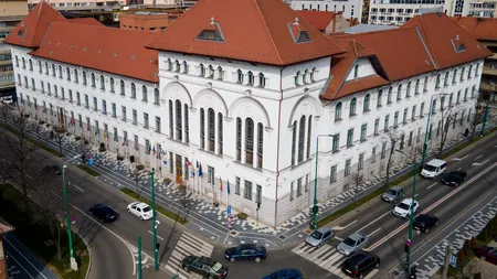 O fostă șefă de serviciu, cercetată de DNA, trebuie reangajată în Primăria Timișoara