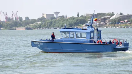 Incident în Deltă: Ambarcaţiune avariată