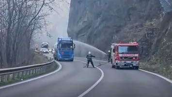 Valea Oltului, blocată din cauza unor scurgeri de gaze dintr-o cisternă