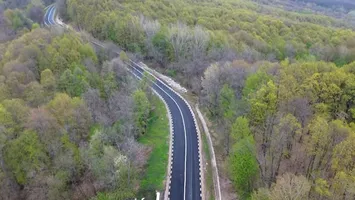 „Drumul oaselor“, redeschis după 20 de ani! Cum se va circula pe traseul care scurtează drumul până la Râmnicu Vâlcea (VIDEO)