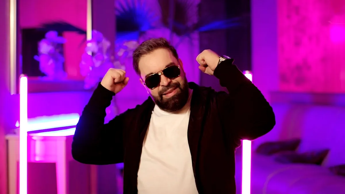 Florin Salam, audiat la poliție după ce ar fi bătut o escortă în hotel