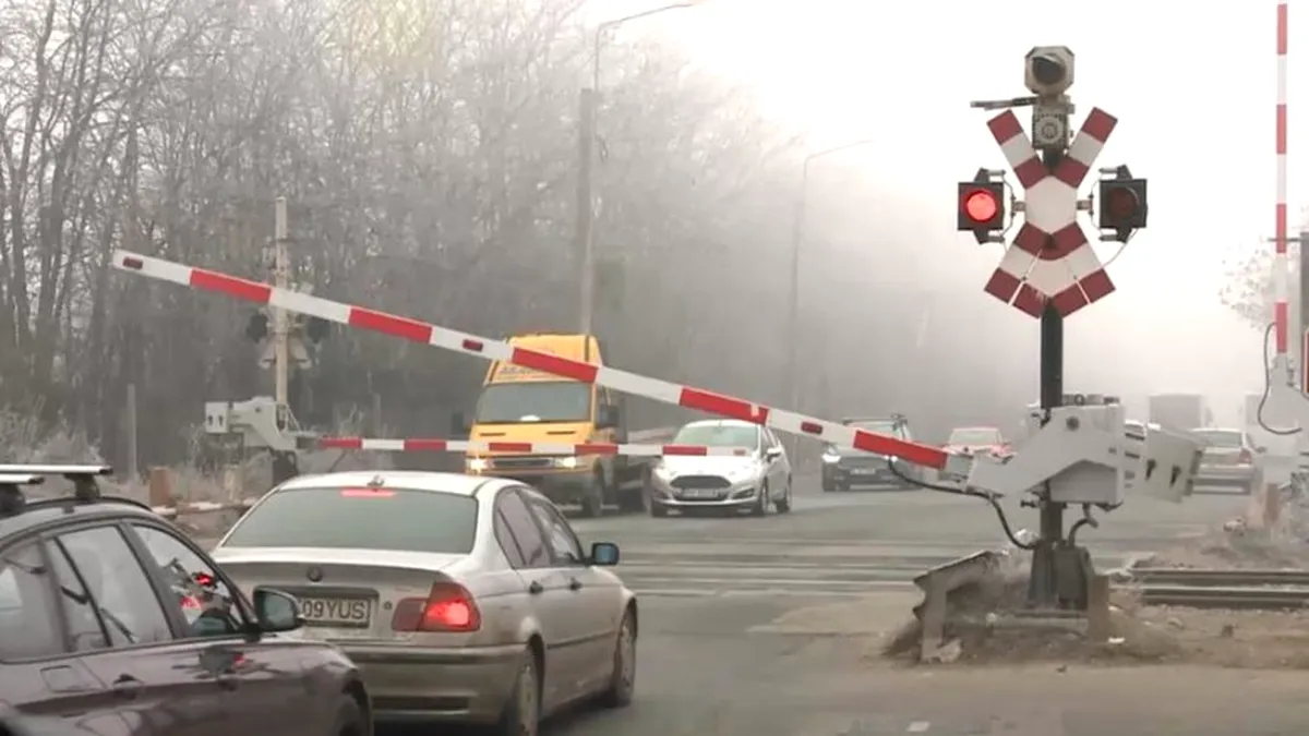 Trecerea la nivel cu calea ferată de la Petricani este închisă noaptea, până pe 1 iulie!