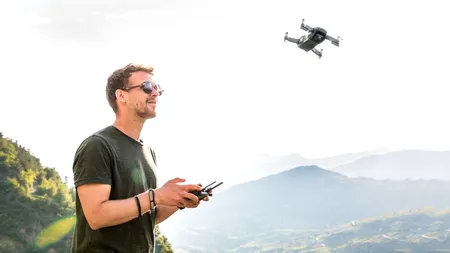 Sunteți amatori de drone? De la 1 ianuarie s-au impus noi reguli