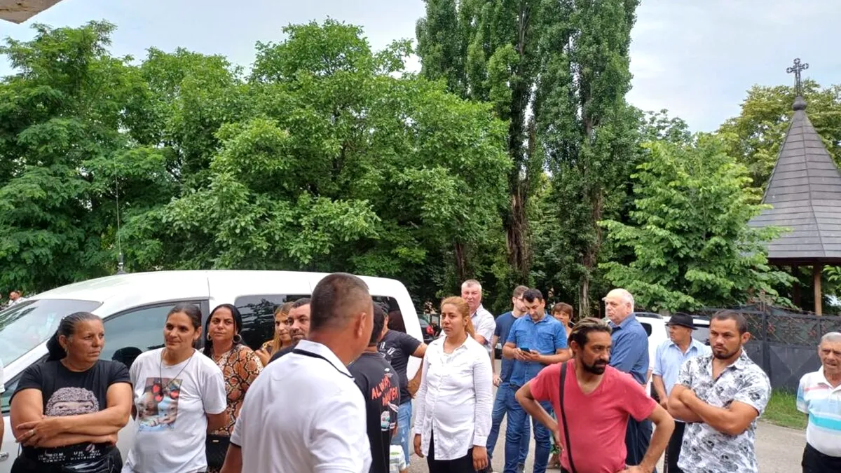 Operațiune de amploare la Târgu Frumos: Membri ai organizației PSD ridicați de mascați pentru transport ilegal de votanți