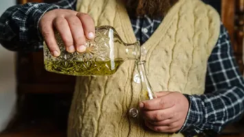 Licoarea misterioasă testată pe 10.000 de oameni: Ce țară pornește experimentul care durează patru ani