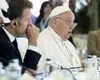 Papa Francisc și arta de a râde cu Dumnezeu: o lecție de umor și respect