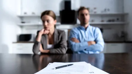 Scad taxele! Taxa de timbru pentru divorţ şi partaj s-a redus substanţial începând din noiembrie