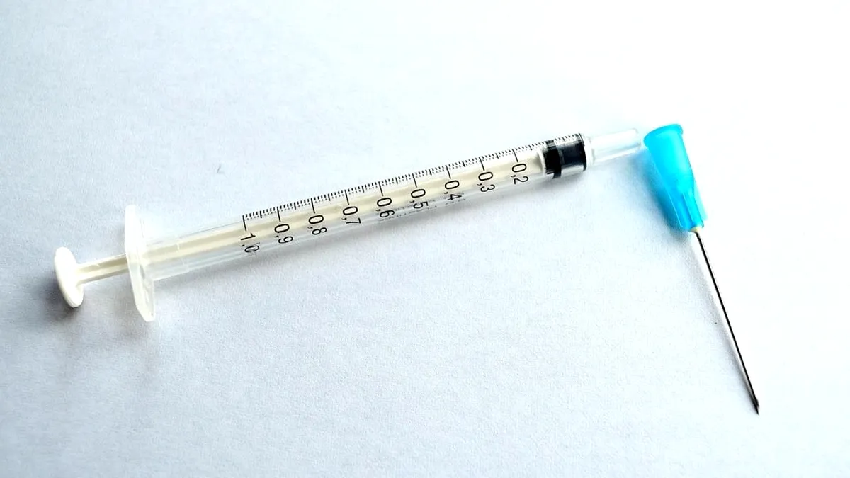 Vaccinul anti-Covid este pe cale să fie autorizat în Marea Britanie