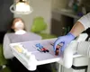 Mersul la dentist, un lux pentru români: 7 din 10 consideră serviciile prea scumpe
