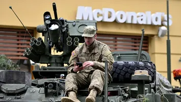 Oficial NATO: „Este prematur să discutăm despre desfășurarea trupelor străine în Ucraina”