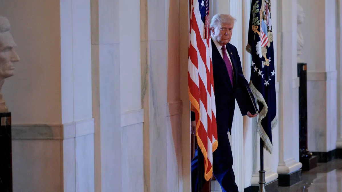 Criză la G7: Trump pleacă de urgență spre Washington, Macron vorbește despre un armistițiu între Israel și Iran