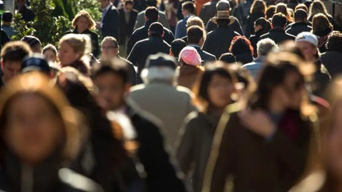 70% dintre români cred că România se îndreaptă într-o direcție greșită! Ce spun despre nivelul de trai