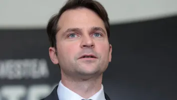 Sebastian Burduja: „Nicușor Dan este definiția imposturii. Nu-l mai interesează Bucureștiul, ci doar puterea”