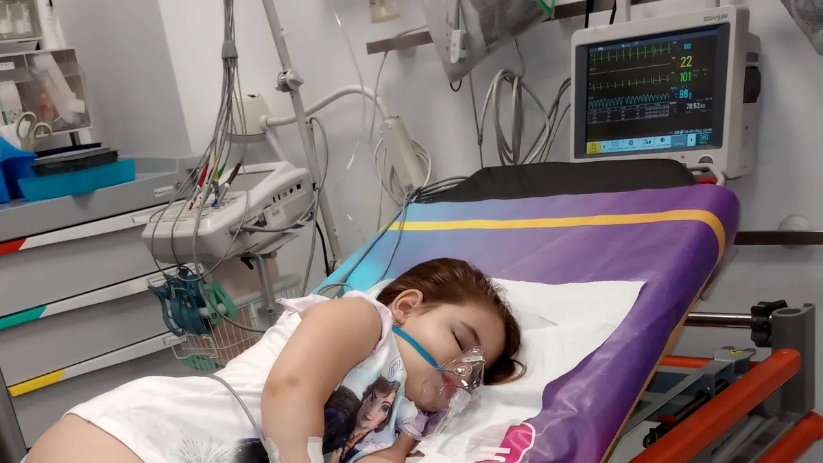 Povestea sfâșietoare a Nectariei Paraschiva, o fetiță care se luptă cu Sindromul Dravet