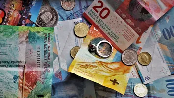 Francul elveţian, la cel mai ridicat curs oficial faţă de leu! A depăşit recordul din noiembrie 2024, din perioada tensionată a alegerilor