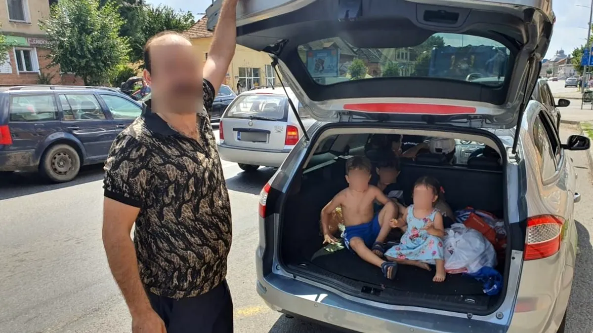 Trei copii descoperiți în portbagajul unui autoturism, la un filtru al poliției
