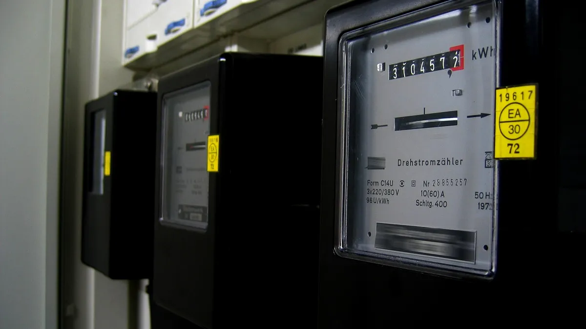 Consumul de energie a scăzut la un minim istoric în prima zi de Paşte. Sursele curate au dominat mixul energetic al României