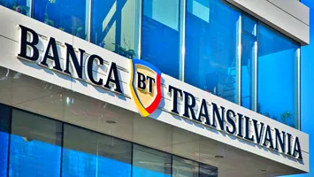 Banca Transilvania a urcat cu peste 50% pe bursă, dar a rămas în urma pieței. Ce semnal transmit analiștii despre acțiunile TLV