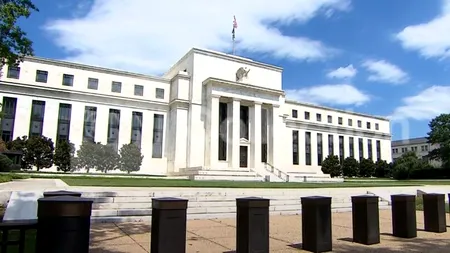Falimentul băncii SVB îi bagă în ședință cu ușile închise pe cei din Banca Centrală a SUA