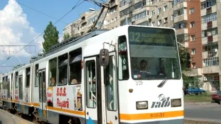 Un tramvai care circula pe linia 32 a deraiat: blocaj pe Calea Rahovei