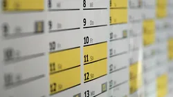 Zile libere plătite pentru evenimente familiale: ce prevede legea la nuntă, naștere, deces și mutare