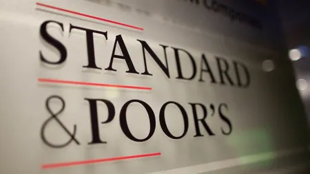 Standard & Poor’s avertizează: România riscă retrogradarea dacă deficitele rămân peste 6% din PIB