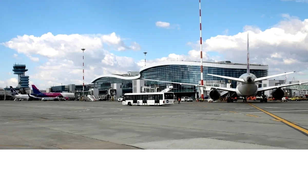 Reangajări în serie la CN Aeroporturi București: pensionari readuși în posturi-cheie, un angajat de 81 de ani coordonează lucrările de pe aeroport