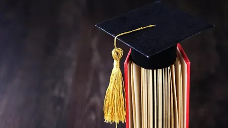 Doctoratele cu frecvență redusă: evoluția și implicațiile unei noi realități academice