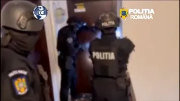 Percheziții de amploare într-un dosar de înșelăciune cu un cec fals de 50 de milioane de dolari. Prejudiciu de peste 600.000 de euro
