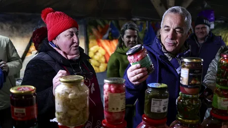 Cât costă geaca purtată de Călin Georgescu la piață. În ziua boicotului, s-a îmbrăcat de la nemți