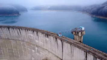 Apa-i soră cu românul! Până la Paltinu