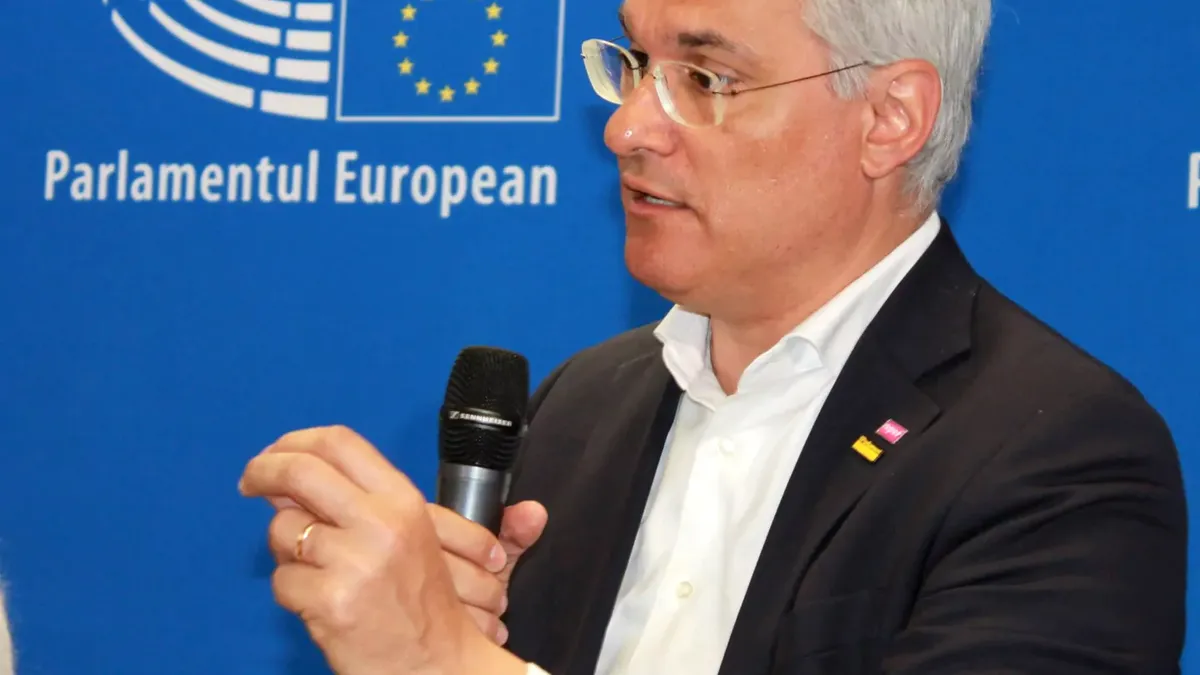 Ce sumă uriașă va cheltui Ministerul Investițiilor și Proiectelor Europene pentru bilete de avion