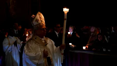 Papa Leon al XIV-lea, mesaj de forță în Noaptea Învierii: „Să nu ne lăsăm paralizați de pietrele fricii și ale războiului!”