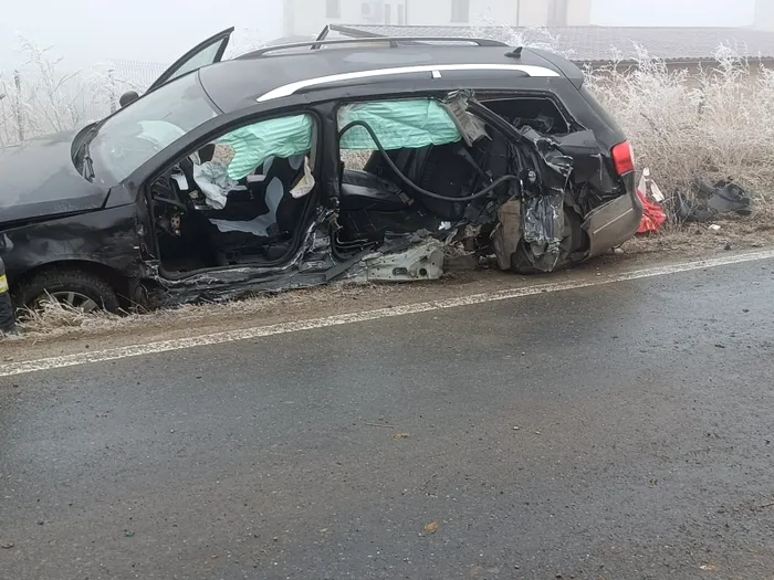 Accident grav pe un drum județean din Sibiu. O fețită de 6 ani a murit