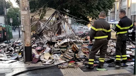 Au ars cărțile la Roma...