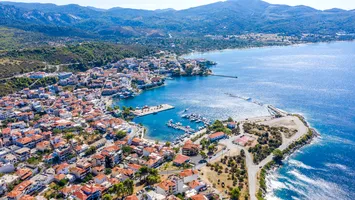Românii și bulgarii, acuzați că strică piața turistică din Halkidiki. Grecii sunt revoltaţi