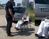 Femeie cu dizabilități prinsă la cerșit în Capitală lângă bolidul de lux al mamei. Cum au descoperit polițiștii un posibil caz de exploatare