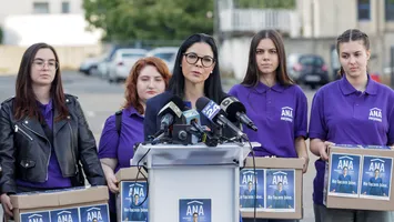 Nici Ana Birchall nu renunță la cursa pentru Președinție