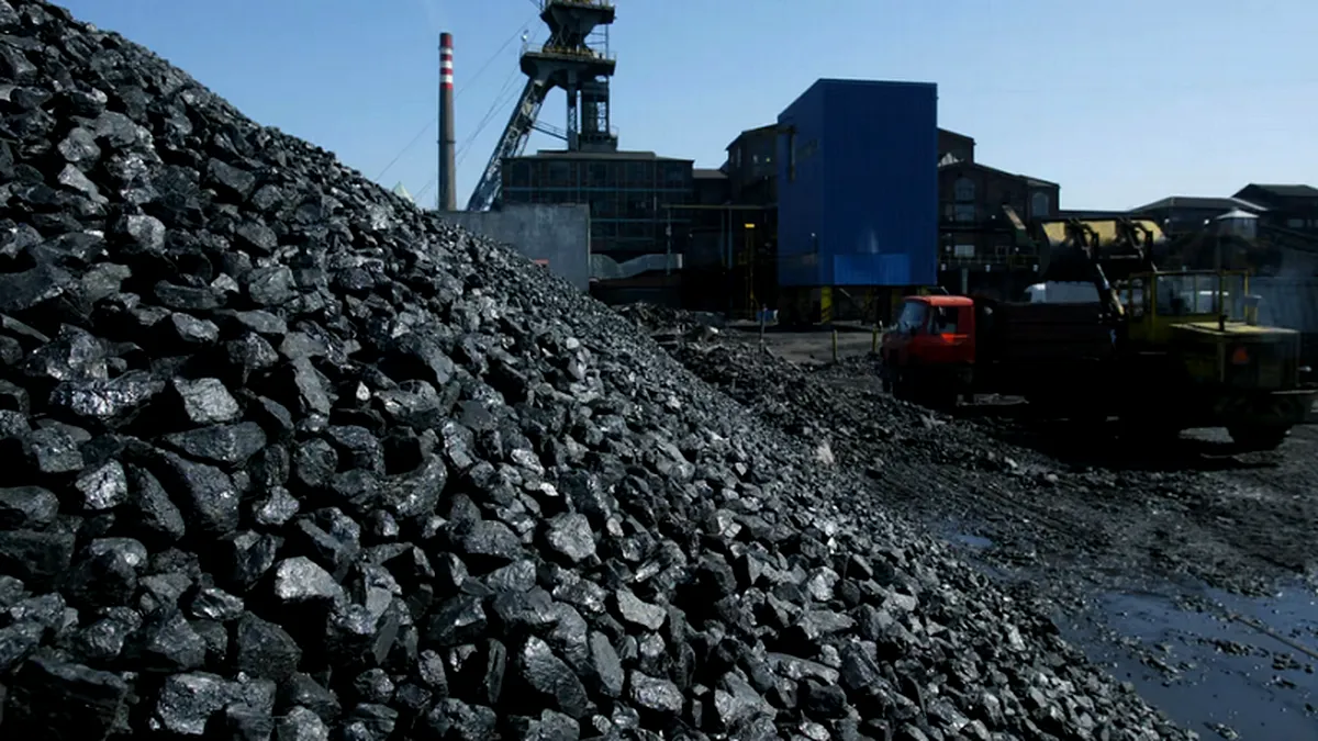 Deficit de cărbune la Complexul Energetic Oltenia! Depozitele se golesc, grupurile energetice se opresc