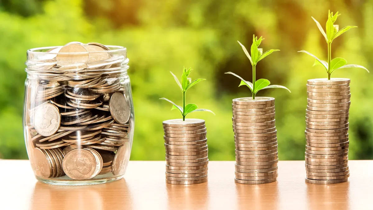 Patronii IMM-urilor spun că-și vor concedia angajații dacă va crește salariul minim